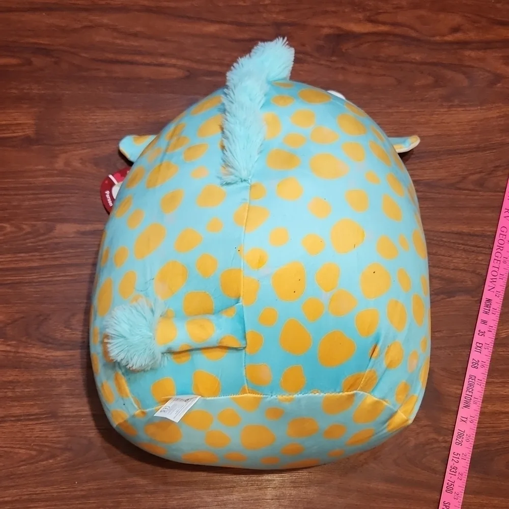 Parson giraffe Squishmallows  S16 NWT Valentines day blue giraffe